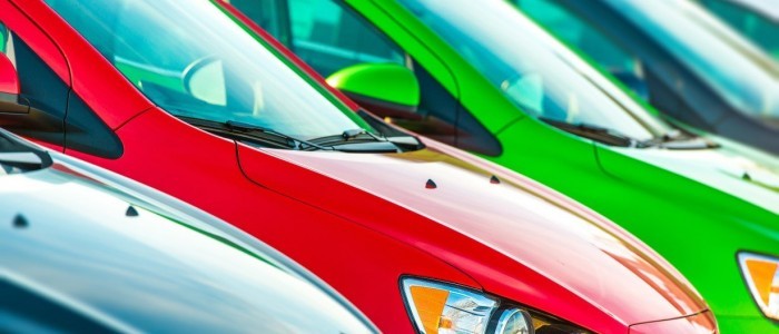 auto detailing-check-car-paint-for-contamination