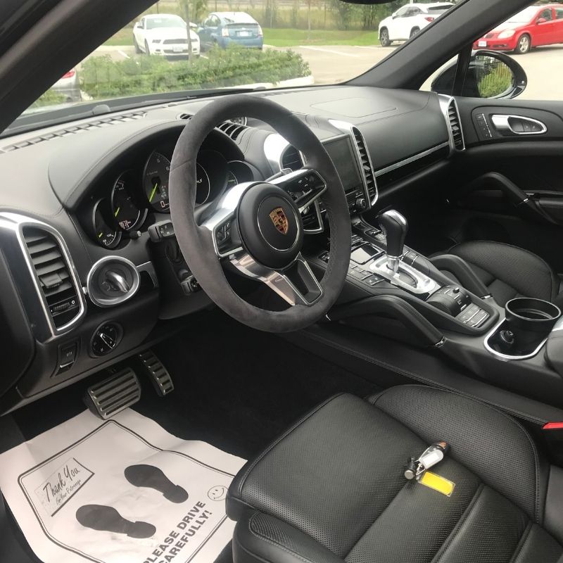 interior porsche detailing