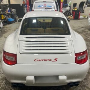 white porsche 911 detailing