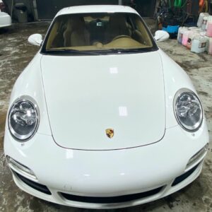 white porsche detailing