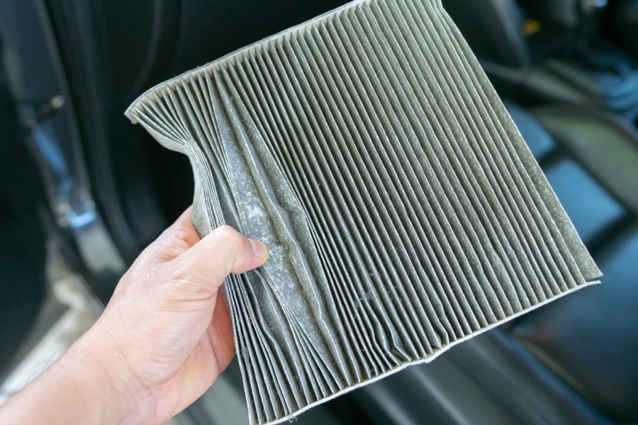 professional cleaning out car air vents